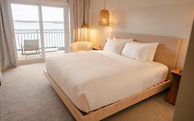 The Shoreline Hotel